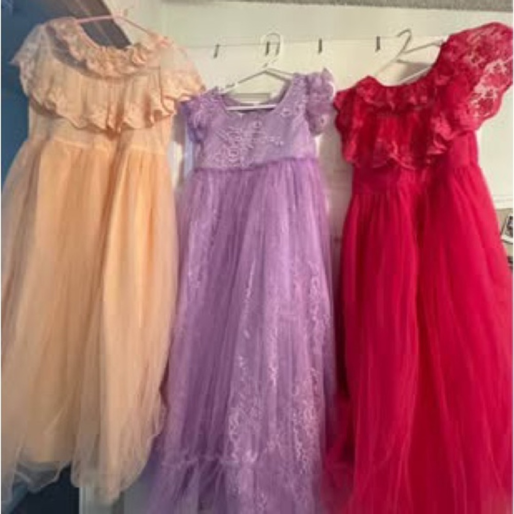 Elegant Lace and Tulle Dresses in Peach, Lavender, and Red
